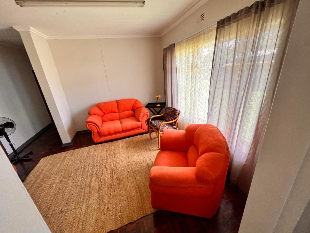 Firefly Budget Friendly Guest House Kempton Park Exterior foto